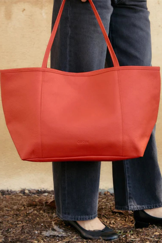 Makena Tote