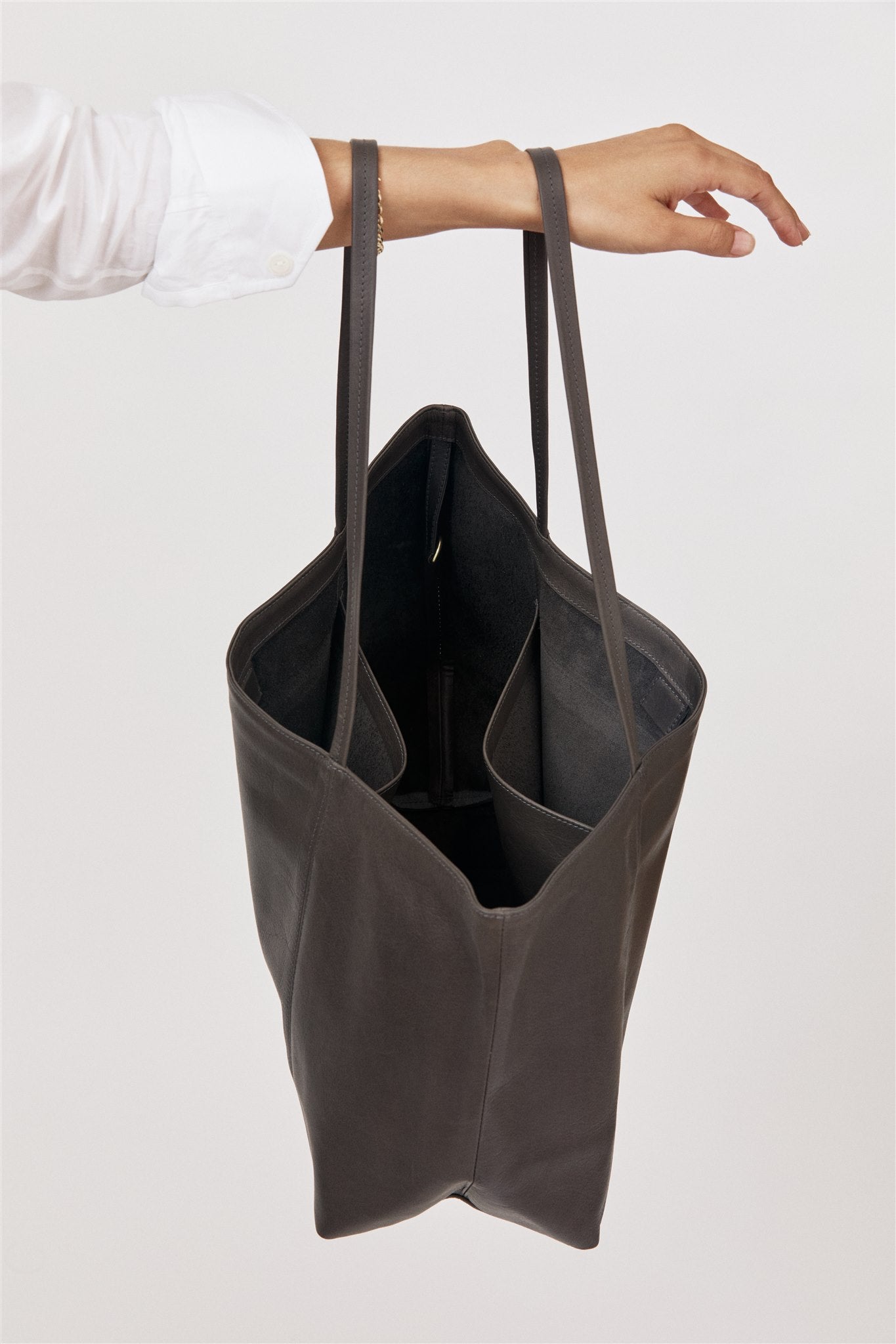 Makena Tote