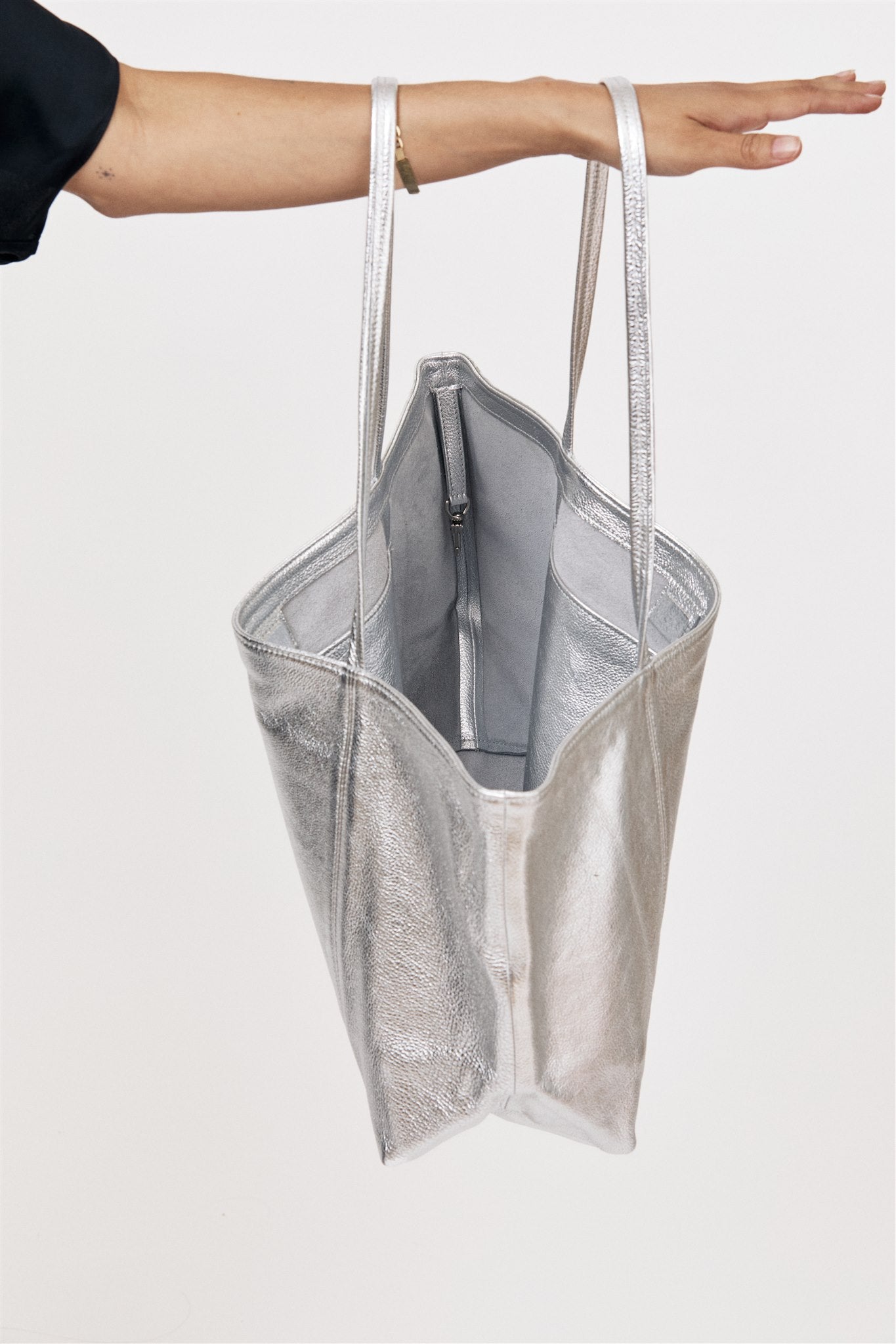 Makena Tote