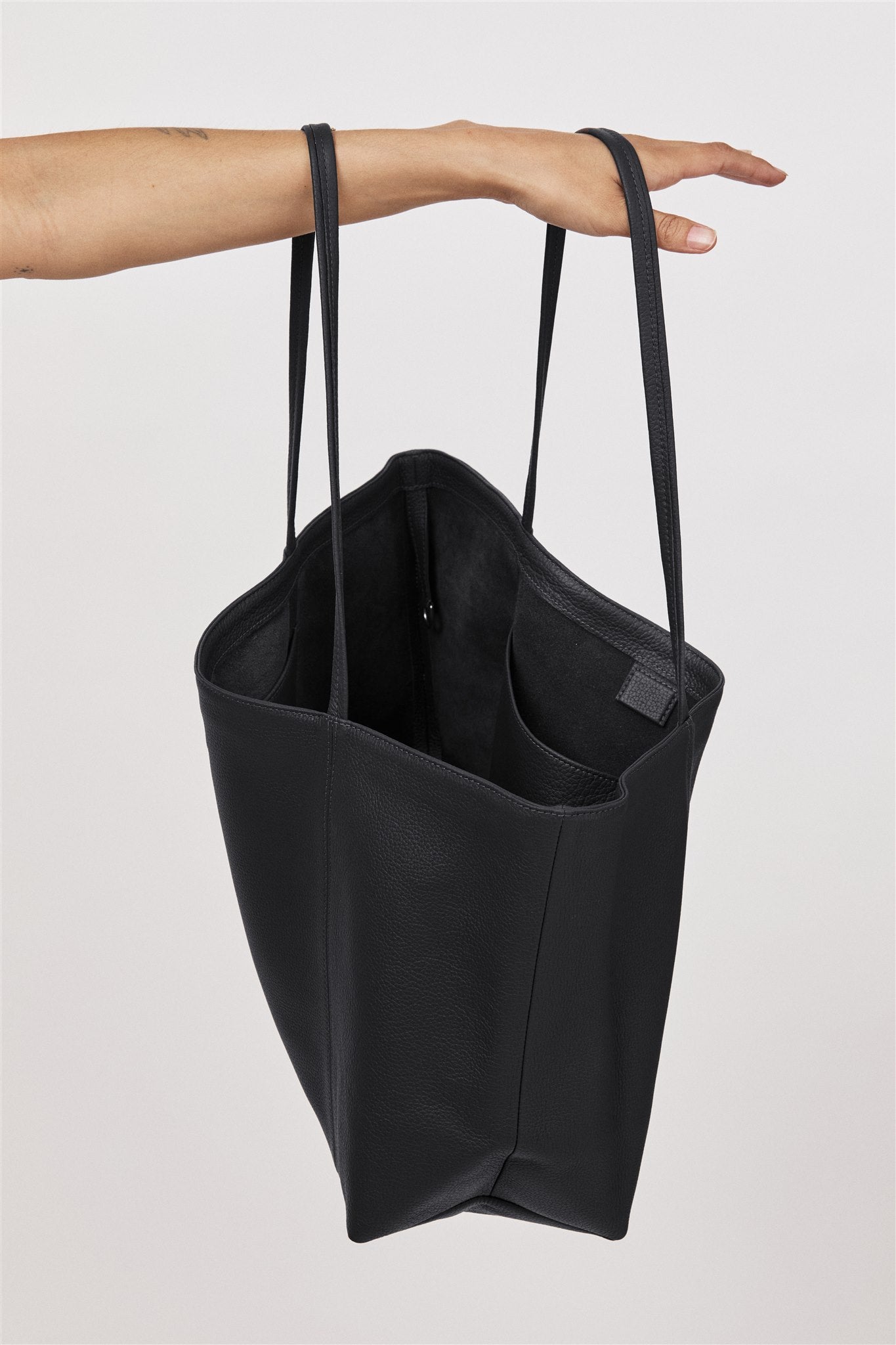 Makena Tote