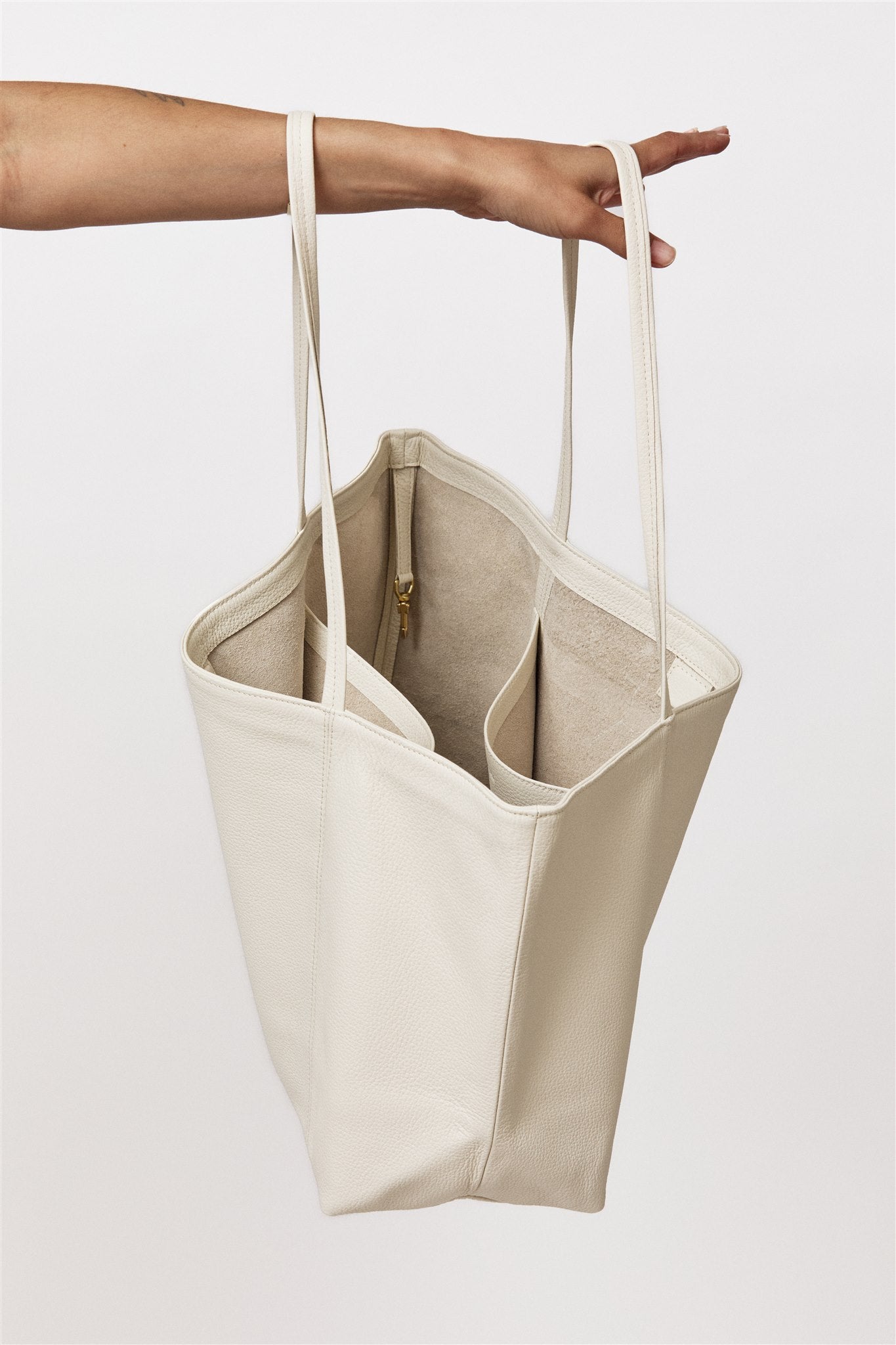 Makena Tote