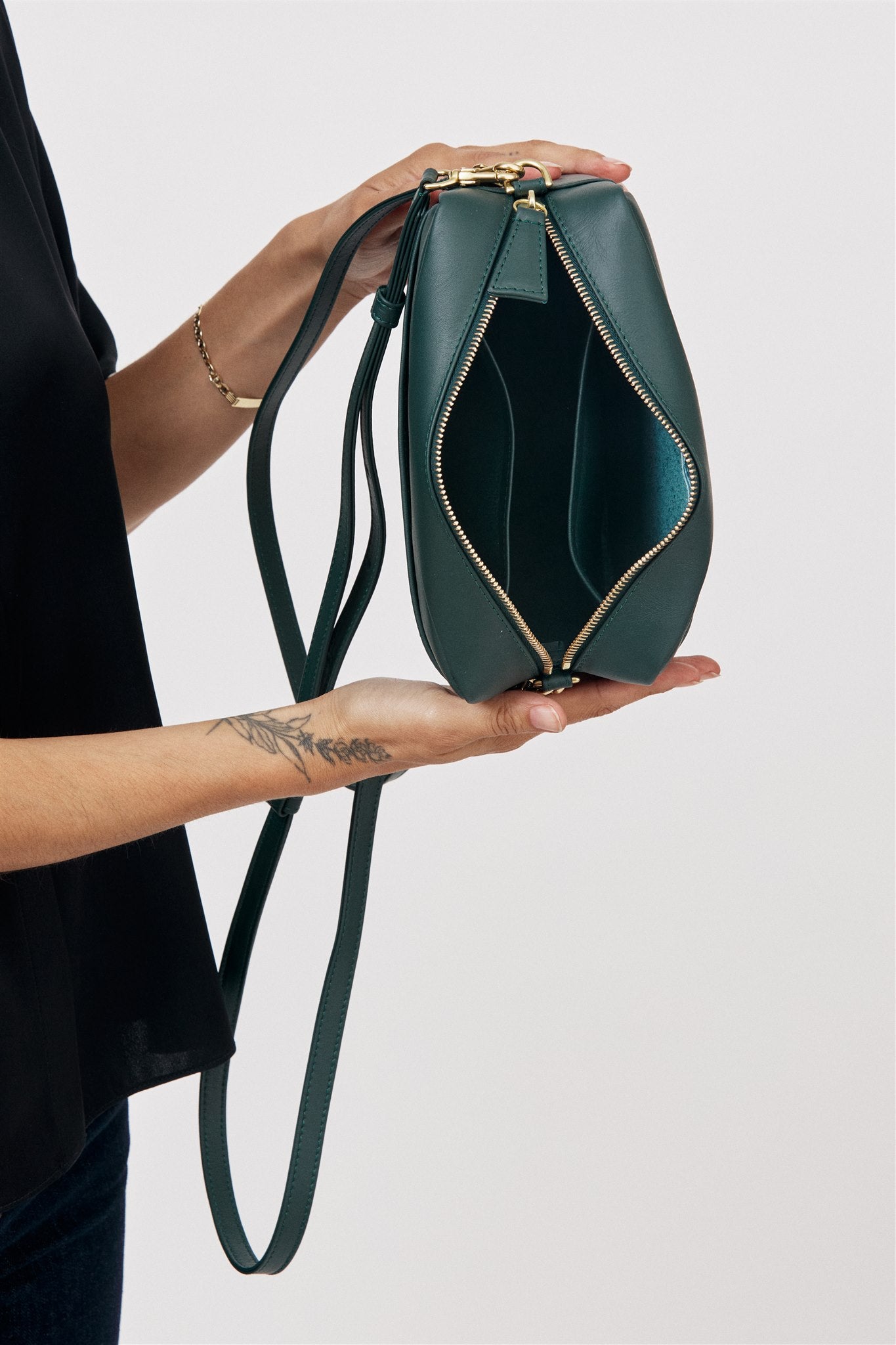 Rome Crossbody