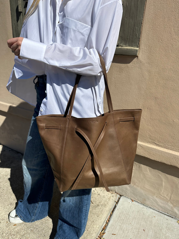 Florence Tote Aniline