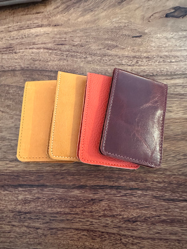 Highlands Wallet Pull Up