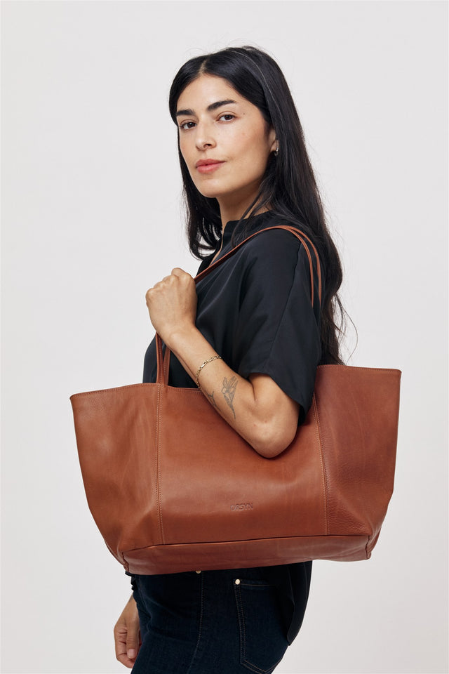 Makena Tote