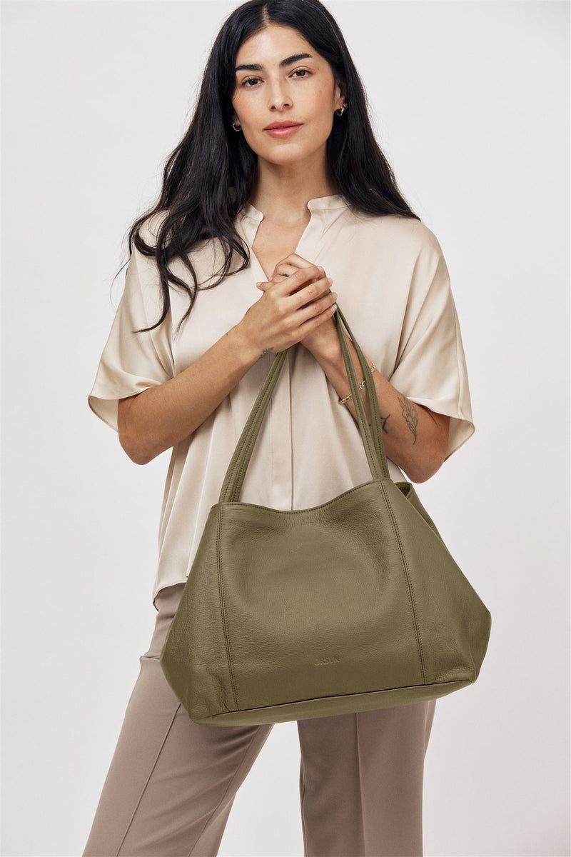 Makena Tote
