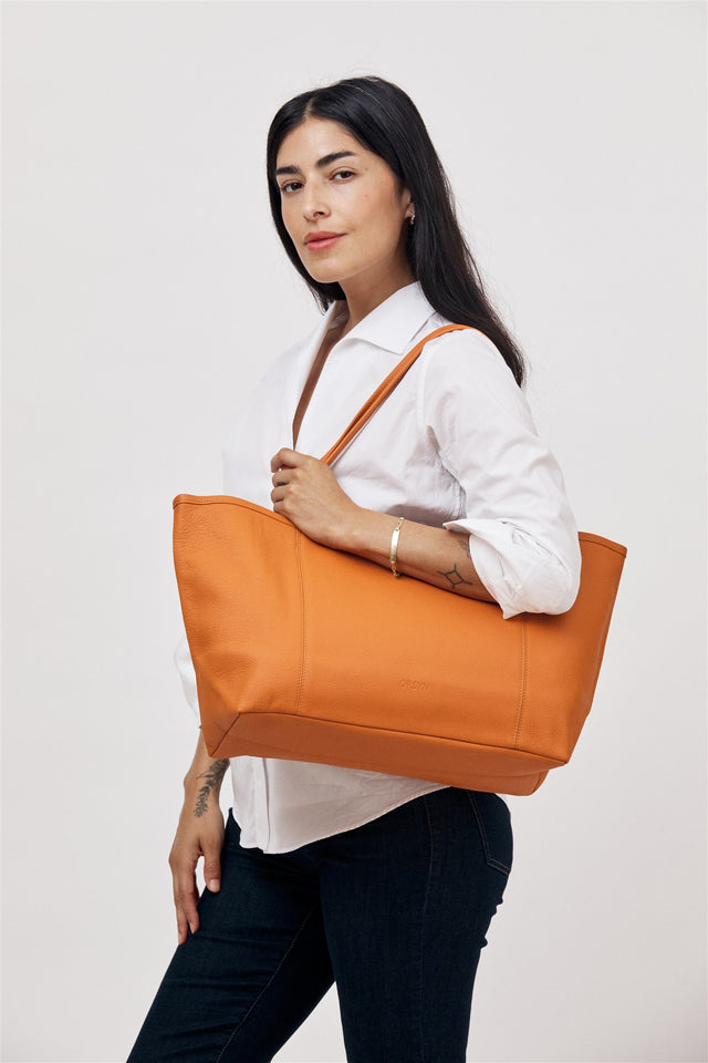 Makena Tote